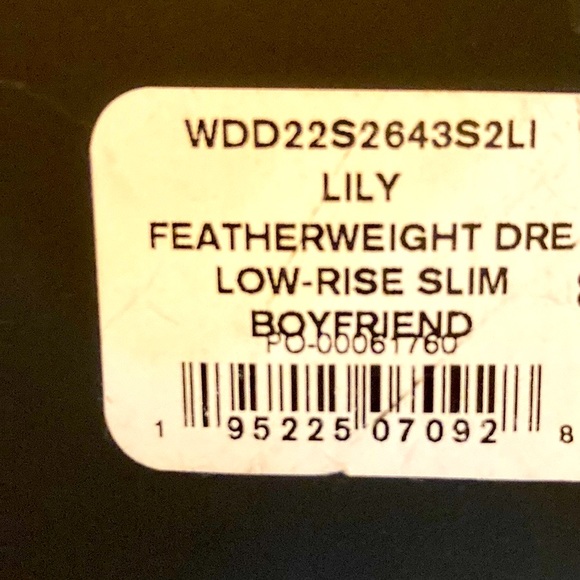 Rag & Bone Low Rise Featherweight Boyfriend Jeans NWT - Picture 5 of 10